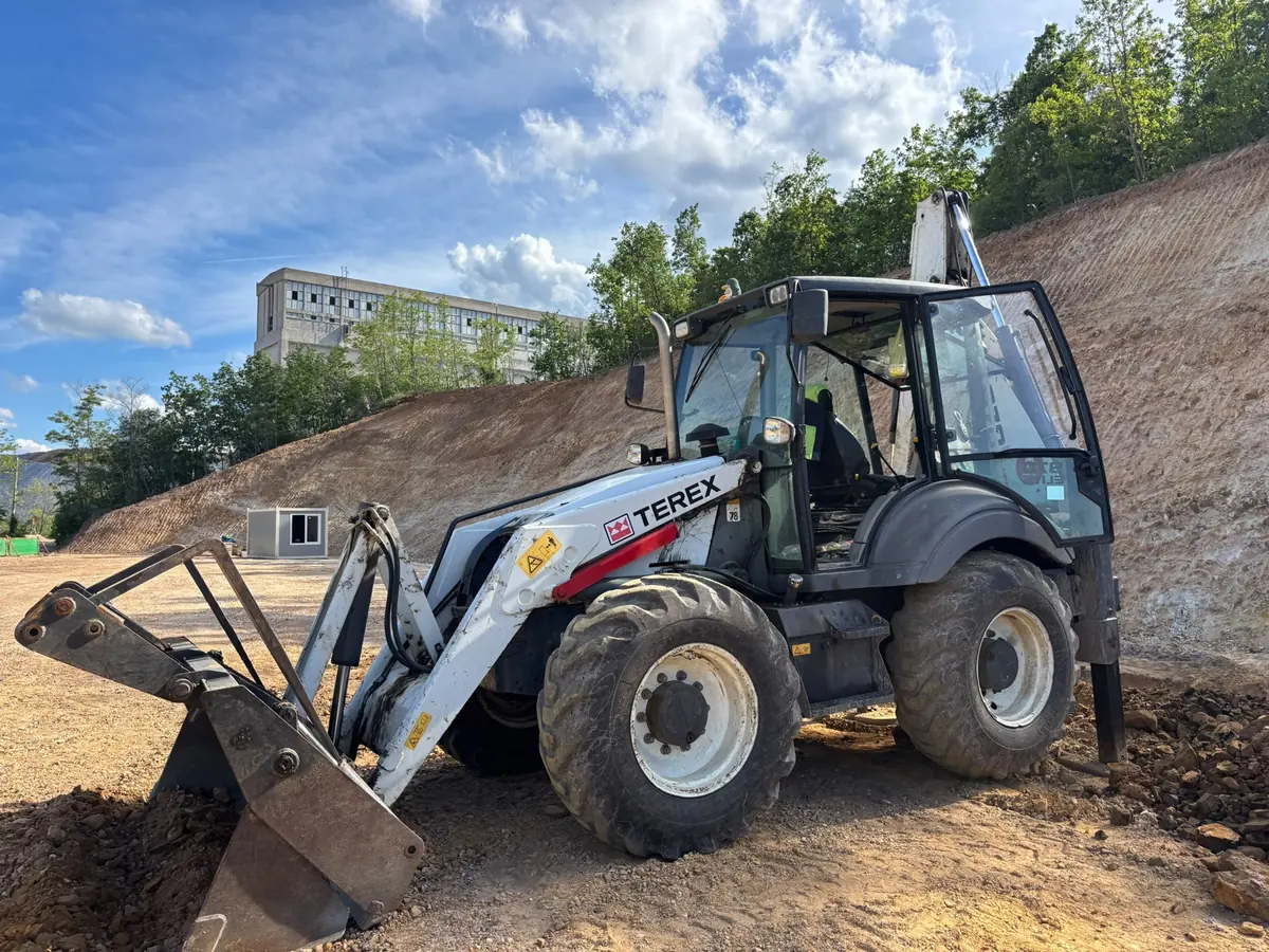 Kombinirka TEREX na gradilištu