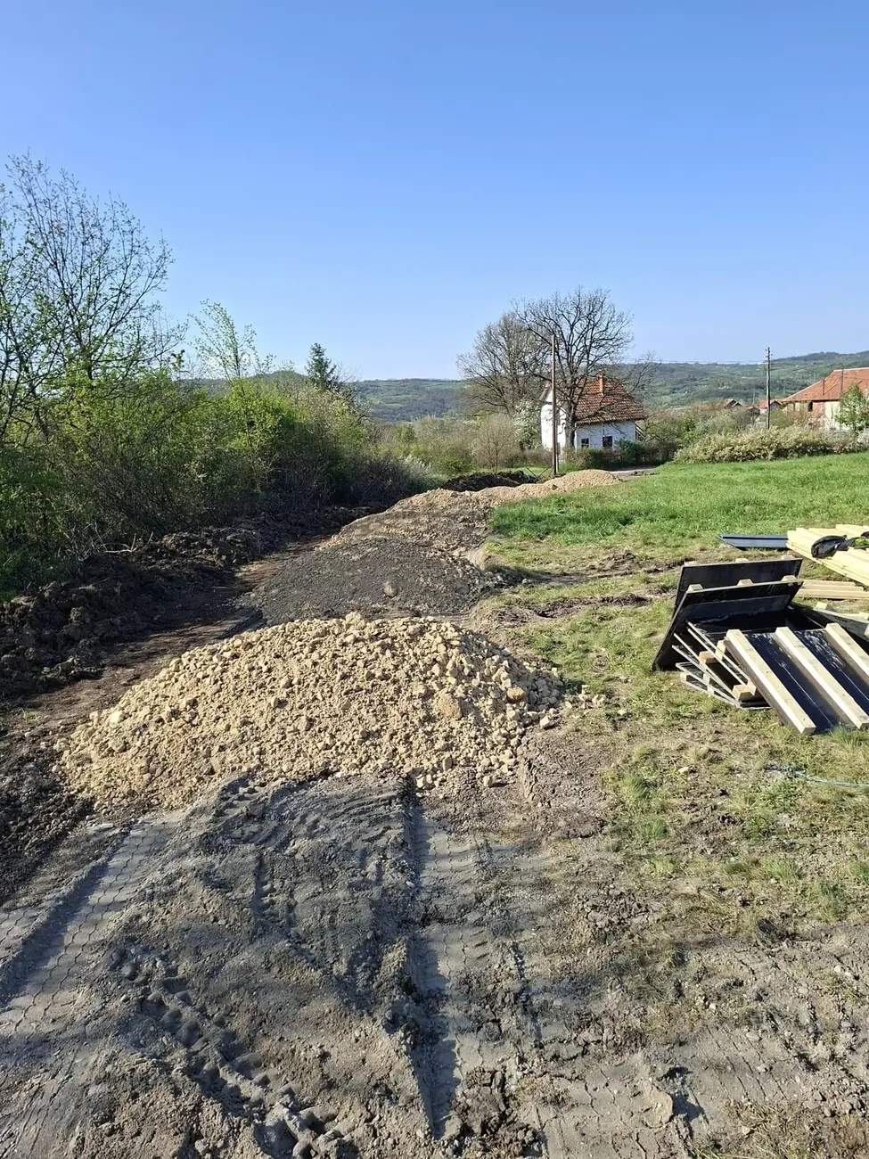 Nasut i pripremljen pristupni put