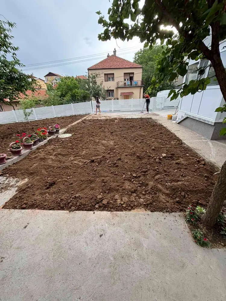 Uređeno i poravnato dvorište