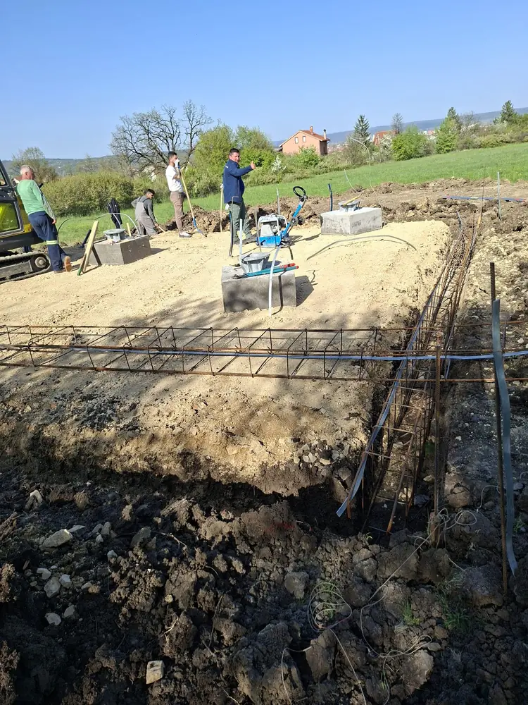 Postavljena armatura i pripremljena podloga